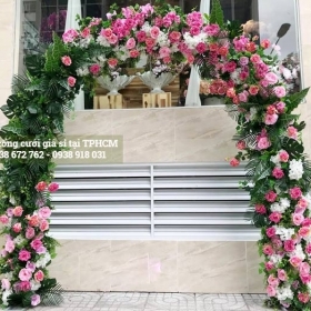 BÁN CỔNG HOA CƯỚI NGOÀI TRỜI TẠI BÌNH DƯƠNG