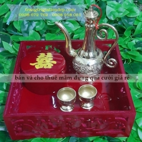 BÁN KHAY TRẦU RƯỢU CƯỚI HỎI MÀU ĐỎ MẬN