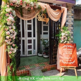 BÁN CỔNG HOA CƯỚI BẰNG GỖ