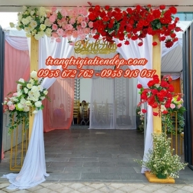 CỔNG HOA CƯỚI ĐƠN GIẢN TẠI TPHCM