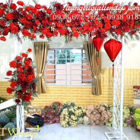 CỔNG HOA ĐÁM CƯỚI MÀU ĐỎ KHUNG HÌNH THANG
