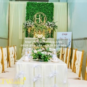 TRANG TRÍ GIA TIÊN MÀU VÀNG TẠI TPHCM