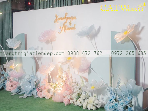 backdrop đám cưới hoa khổng lồ 