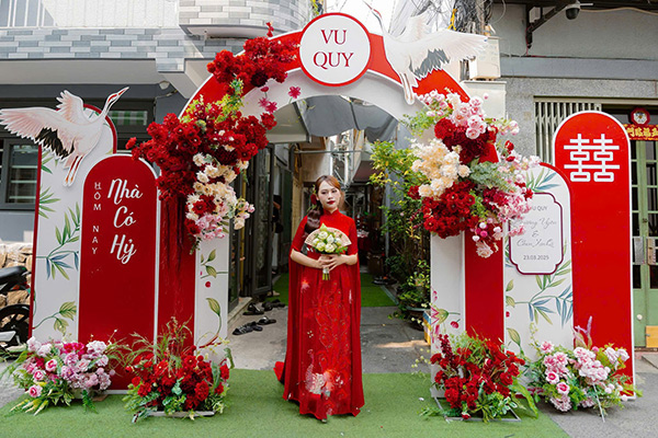 trang trí gia tiên tone đỏ đẹp