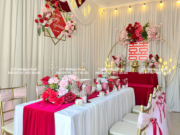 trang trí gia tiên hoa lụa đẹp tại quận 12