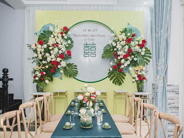 trang trí gia tiên hoa sen hiện đại