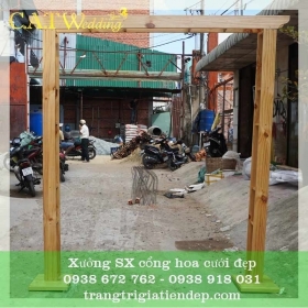 BÁN KHUNG CỔNG HOA VUÔNG